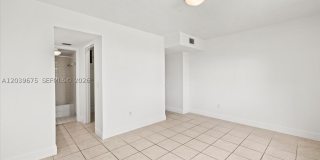 999 Hamilton Dr Gallery 14