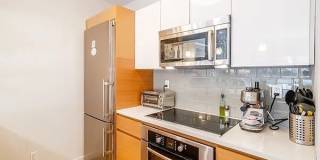 585 6th Avenue Gallery 9