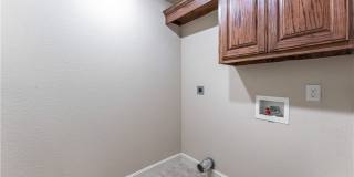 604 NW 17th Court Gallery 11