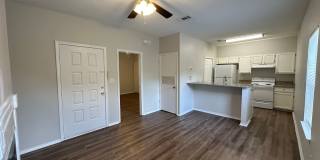 Recently renovated 1 bedroom 1 bath condo for rent in Riverwalk! Gallery 4