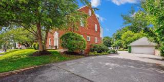 212 FREDERICK Avenue S Gallery 8