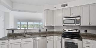 The Alexander Apartments Gallery 44