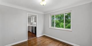 1723 Tuxworth Avenue Gallery 16