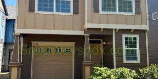 Awesome 3-bedroom 2.5-bathroom house in Arbor Roses Neighborhood in Hillsboro Gallery 1