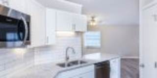 2401 Dunsworth Dr Gallery 4