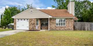 Whitemarsh Island Gem - Charming 3-Bedroom Home on a Corner Lot in Battery Point Gallery 1