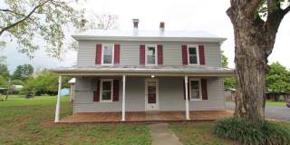 Beautiful single family home in a quiet area! Water Included! Gallery 1