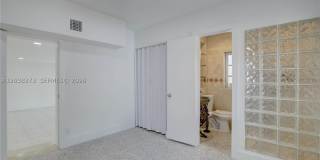 616 SW 11th Ct Gallery 32