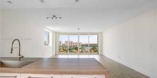 400 SE Sunny Isles Blvd Gallery 1