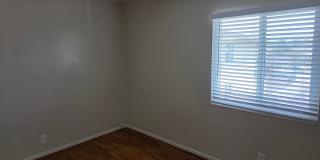 Welcome to Reeves Apartments Gallery 20