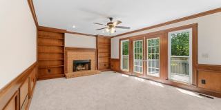 170 West Court Gallery 15