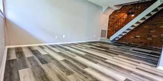 1703-B FOUNTAIN ROCK Way Gallery 2