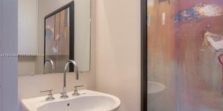 6515 Collins Ave Gallery 16