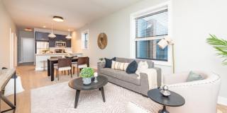 4403 N Seeley Gallery 3