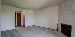 Clean Top Floor 1BR 1BA Condo with Wood Burning Fireplace Gallery 6