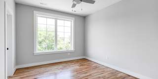 1422 Bainbridge Street Gallery 7