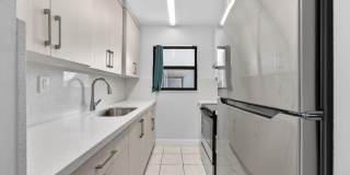 1335 W 68th Street Gallery 2