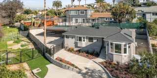 Designer Mid-City/Fairfax House + Studio | Dog Run & Private Orchard | 3-Car Parking Gallery 34