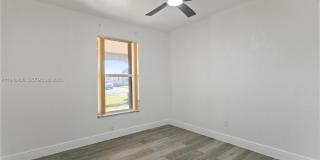 3521 NW 18th Pl Gallery 22