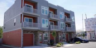Spacious 3BR Townhome in Denver - Solar Powered Gallery 1