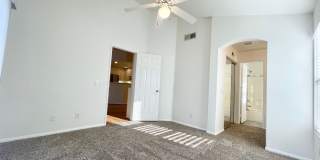 2 Bedroom 2 Bath Condo with attached garage! Gallery 19