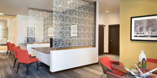Axis Gallery 21