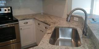 Completely Renovated 3rd Floor condominium with panoramic views GARAGE INCLUDED! Gallery 27
