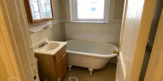 11 Royce Rd. Gallery 10