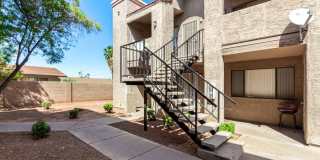 1521 West Denton Lane Gallery 1