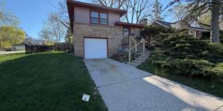 Charming Updated 3-Bedroom in the Heart of Alger Heights Gallery 1