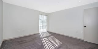 Hilltop Apartments Gallery 20