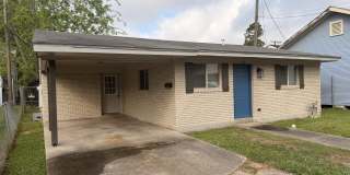 212 Hacker Street Gallery 1