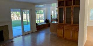 4 Bedroom Home with Solar in Encinitas Gallery 6