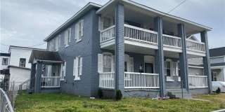 MOVE IN READY 4 Bedroom in the Heart of Portsmouth! MOVE IN READY 4 Bedroom in the Heart of Portsmouth! Gallery 1