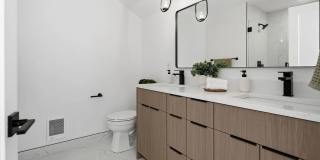 Modern Living in the Heart of Lake Oswego!! Stunning New 3BR 2.5BA Modern Living in the Heart of Lake Oswego!! Stunning New 3BR 2.5BA Gallery 12