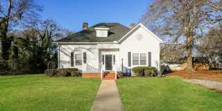 212 Irby Avenue Gallery 1