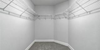 336 W Rexford Drive Gallery 22