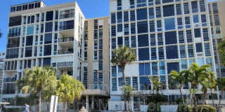 7400 Sun Island Dr #205 Gallery 1