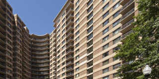 The Warwick Gallery 8