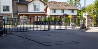 2 Bedroom 1 Bath 957 sq ft Gallery 99