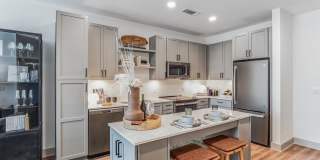 South & Hollis South & Hollis Gallery 34