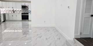 987 NE 145 Gallery 18