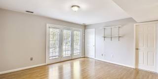 FENCED IN YARD!!!  Beautiful 4/3 UPDATED SF Home in Gaithersburg Gallery 25