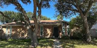 1506 Briar Street Gallery 1