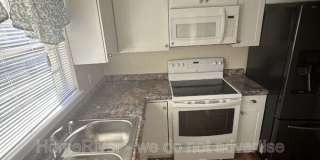 4516 Rundle Rd Gallery 4