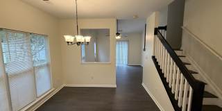 Beautiful End-unit townhome in university with Primary bedroom on 1st floor Gallery 12