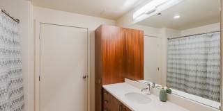 2121 Belmont Gallery 39