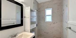 965 Bay Dr Gallery 15