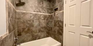 Charming Condo for Rent Gallery 14