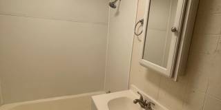2 Bedroom, 1 Bath House in Columbia! Gallery 11
